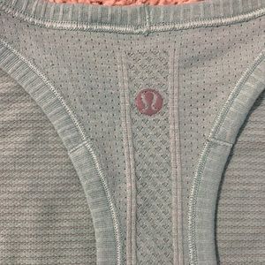 size 6 aqua green lululemon tank top